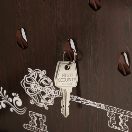 Key closed "map" 26.5x31.5 cm nut-3