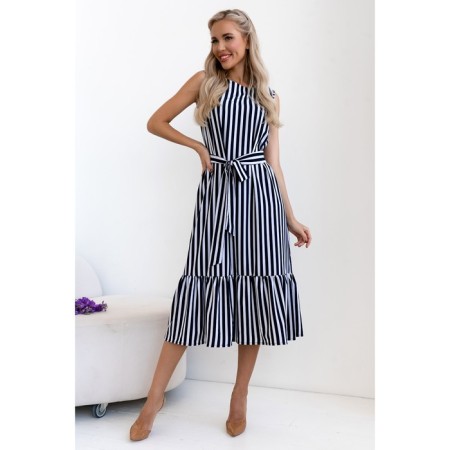 Women's dress, size 52