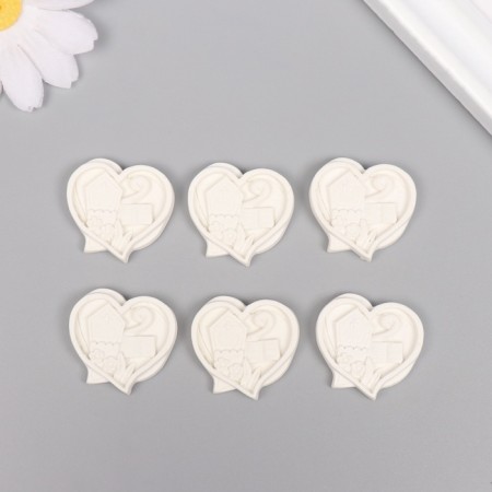 Decor for the creativity of Polystone "Heart with the book" White set 6 pcs 2.8x3 cm-2