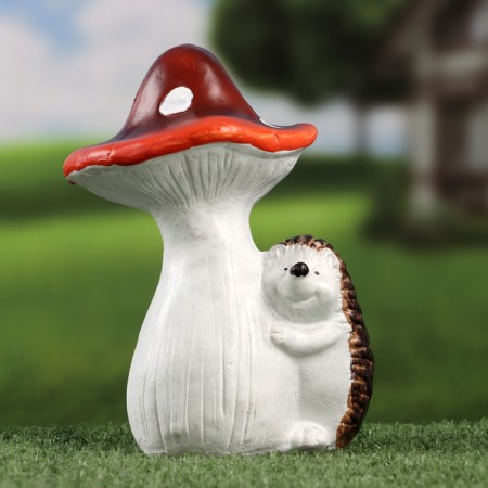 Garden figure "Hedgehog under fly agaric" 8x11x19cm