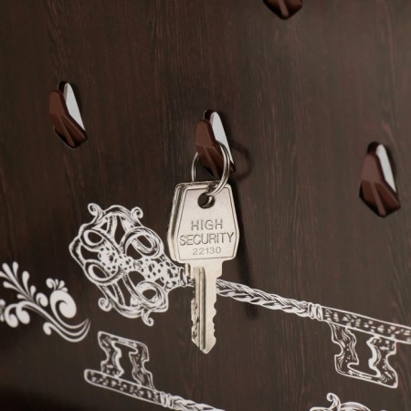 Key closed "Golden Key" 26.5x31.5 cm nut-3