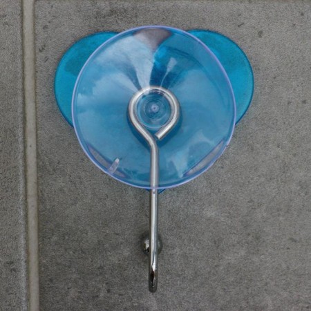 Hook on a vacuum suction cup "heart", color mix-2