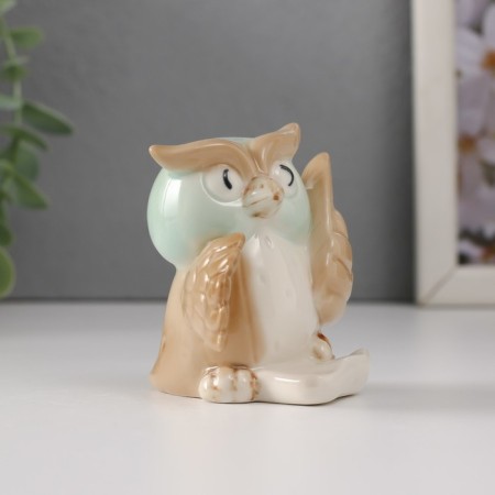 Souvenir Ceramics "Little Filin with a pen and paper" 6.5x5.6x6.4 cm-3
