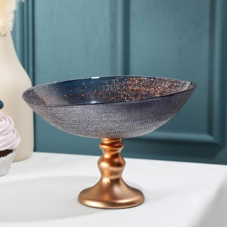 Serving dish for fruit inspiration, d = 22 cm, on the leg, purple color