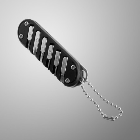 Folding knife with screwdrivers-2