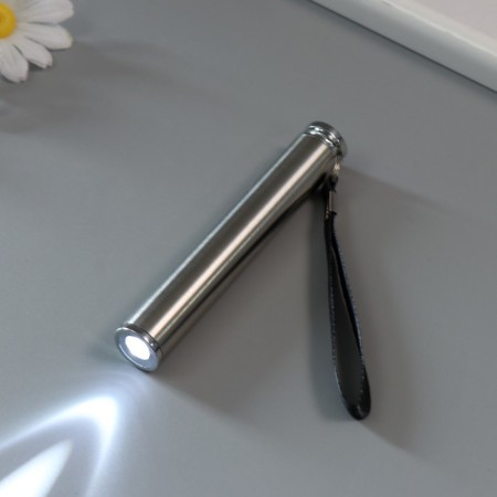 Light Light Metal with strap "Silver" AAX1 pcs 1.5x1.5x10.5 cm