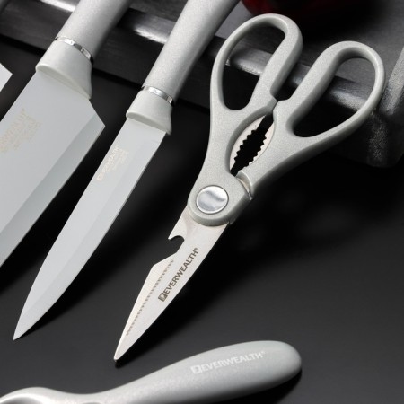 A set of BLADES kitchen supplies, 5 objects: 3 knives, vegetable vegetables, scissors in the kit, white color-1