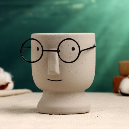Kashpo "The pot that survived" 12x10x10cm, gray-2