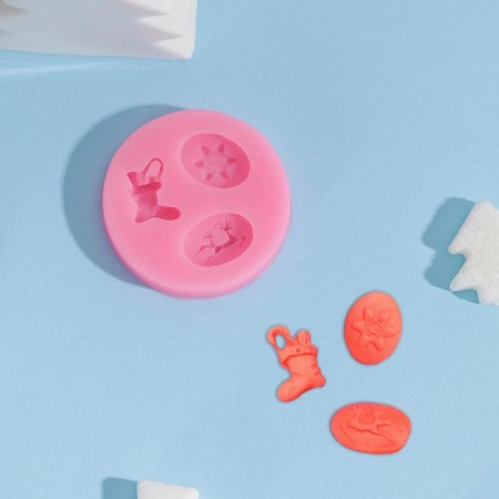 Mold "New Year's fairy tale", silicone, 5.5 × 5.5 × 1 cm, color mix