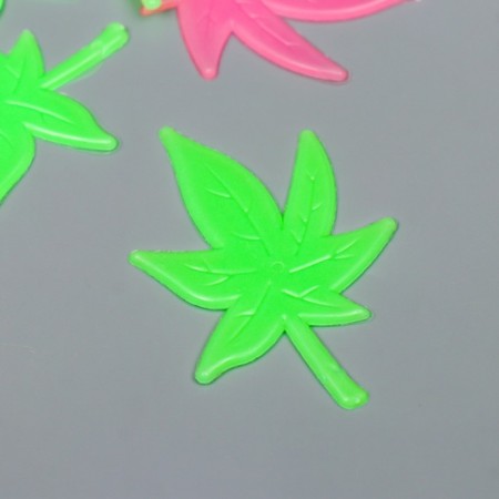 Stick phosphorus plastic "Nyrgundi leaves" set 12 pcs 17x12 cm-2