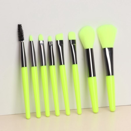 A set of makeup brothers "Bright", 8 objects, a cover, color mix-5