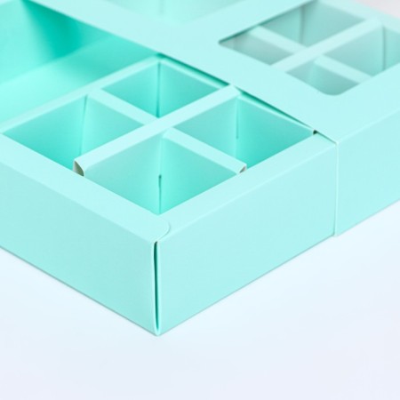 Box for 8 sweets + chocolate, with a window, mint, 17.7 x 17.7 x 3.8 cm-3