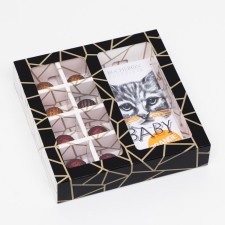 Box for 8 sweets + chocolate, with a window, geometry, black and white, 17.7 x 17.85 x 3.85 cm