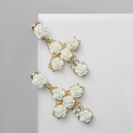 Earrings Assorted "Flowers" in crosses, white color in gold-1