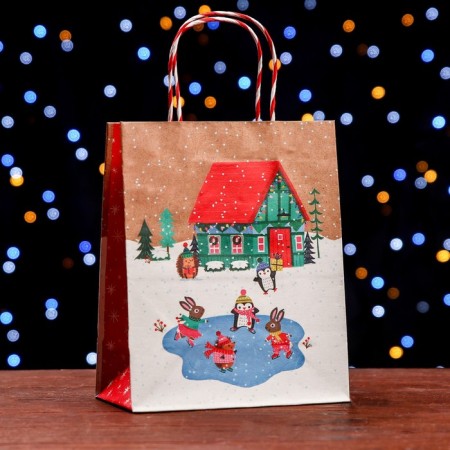 Gift Package "New Year's Courtyard" 18 x 22.3 x 10 cm