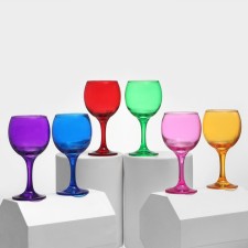 A set of glasses for the wine 