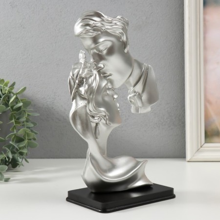 Polystone souvenir "Girl in a scarf and young man" silver 16.3x10.5x26 cm-1