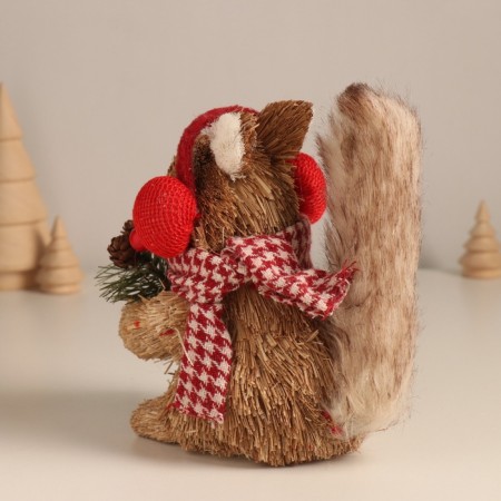 Decor "Squirrel in headphones with berries" 14x9x15 cm-1