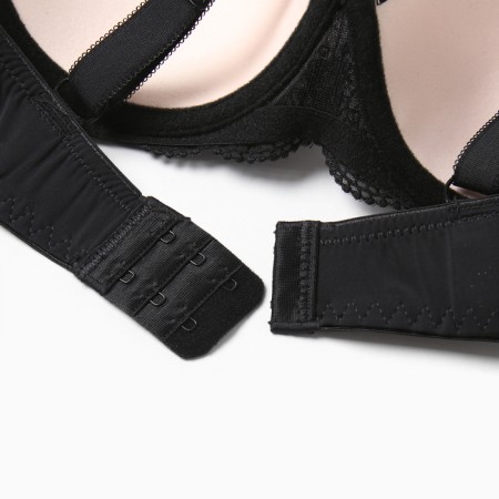 Women's bra, black color, rr 75b-5