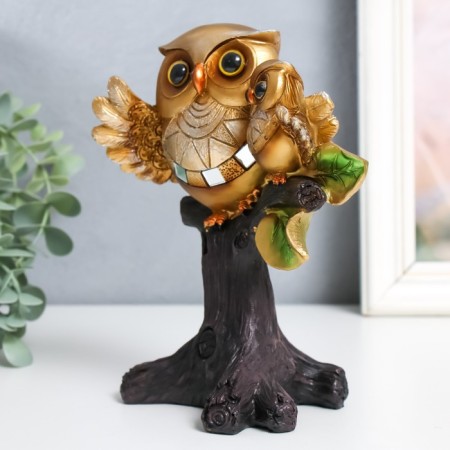 Polystone souvenir "Golden Eagle Eagle with a baby on a tree" on the chest sun 7.5x15x16 cm-3