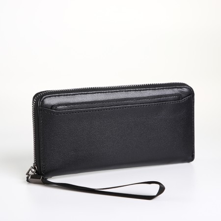 Male purse-clate on a zipper, black color