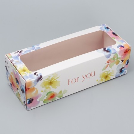 Confectionery packaging, a cupcake box with a window, “floral gamut”, 26 x 10 x 8 cm