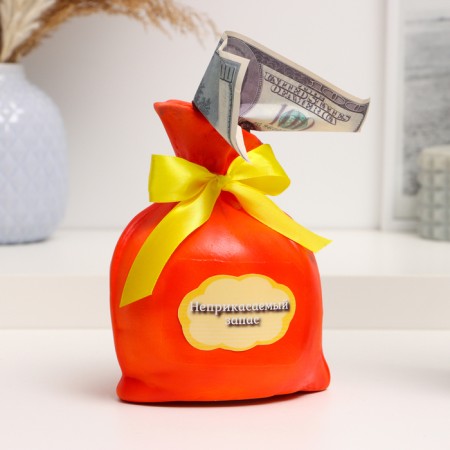 The piggy bank "SPEC - untouchable stock" red, 17cm