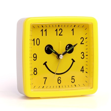 Smile alarm clock, discrete move, D-9 cm, 11 x 11 cm