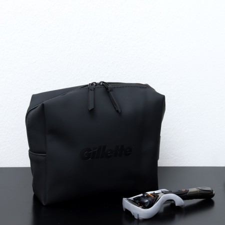 Set of Gillette Fus Proglide Power+1 Replaceable cassette and premium cosmetic bag Gillette 1009952-1