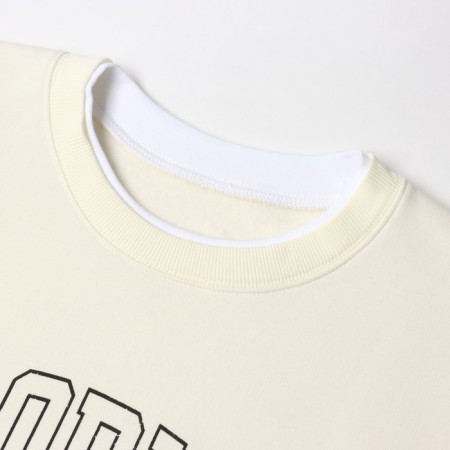 The male sweatshirt was launched, the color is milk, size 54-3