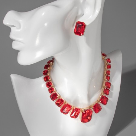 Set 4 objects: earrings, necklaces, bracelet, “evening” ring volume, red in gold-3