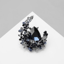 Brooch 