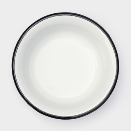 Enameled bowl, 400 ml, d = 15 cm, without decolleys, white color-1