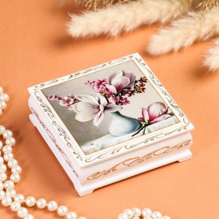 Casket "Flowers in a vase", white, 10 × 10 cm, lacquer miniature