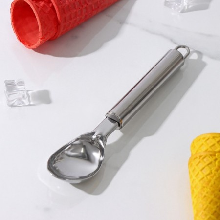 Spoon for ice cream of the share "metallic", 21 cm, silver color