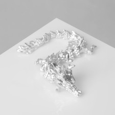 Brooch 