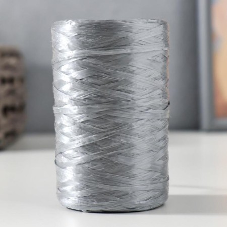 Yarn "for knitting mochecks" 100% polypropylene 400m/100 ± 10 g in the shape of a cylinder (silver)