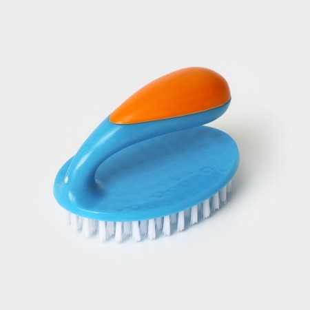 The “comfortable” brush, 11 × 8 × 8 cm, mixing mix-1