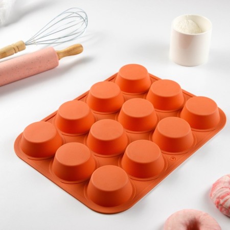 Baking uniform “Circles”, silicone, 12 cells, 33 × 25 × 2.6 cm, d = 7 cm, orange color
