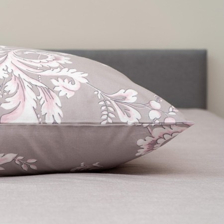 Duet set: sheet 220x240 cm, blanket 145x220 cm - 2 pcs, pillowcases 50x70 cm - 2 pcs-4