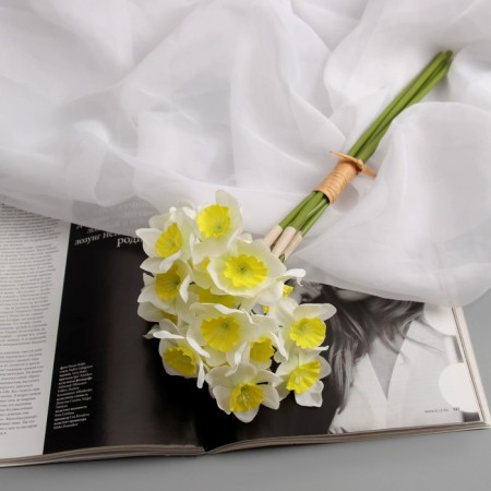 Artificial flowers "Narcissus Lux" Diam.Catka-5cm (6 pieces in a bunch) 30 cm, white-yellow