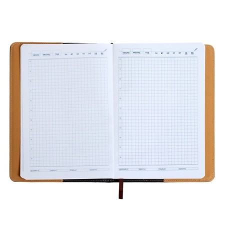 Delivery of a low -up a5, 140 sheets, in a cage, leatherette cover, with pockets, mix-8