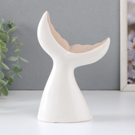 Souvenir Ceramics "Kita tail" Sand-white 11.4x6x17.3 cm