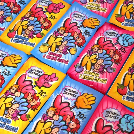 Caramel Lollice "Chi-Chi-Ko" with sour powder, 10 g-1