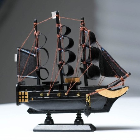 Ship Sixput Gangut, black sails, 16x4x15.5cm-1
