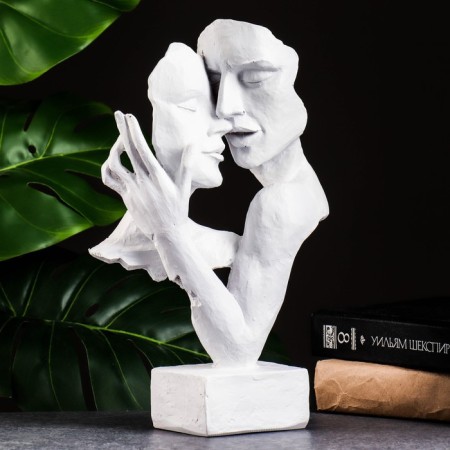 Figure "A couple of lovers" White, 30cm-1