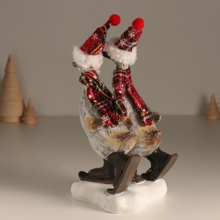 Souvenir Polystone "Geese in caps, knitted scarves, on mini-covers" 12x15x22.5 cm-2