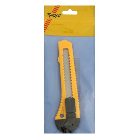 A universal tundra knife, a plastic case, 18 mm-8