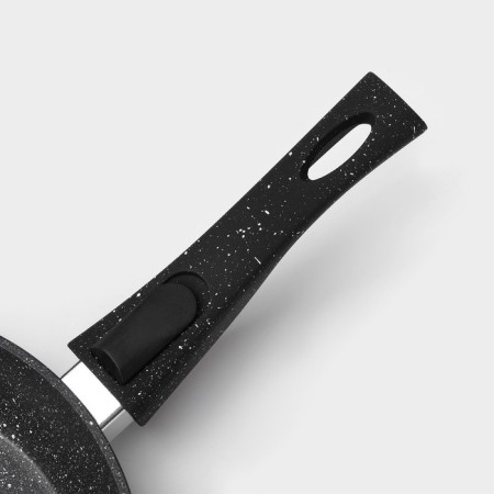 Fogging pan Magistro Dark, D = 22 cm, removable handle Soft-Touch, anti-stick coating, induction, black color-3