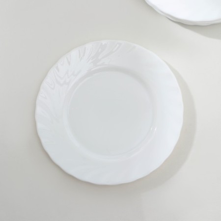 A set of dessert plates Luminarc Trianon, D = 20 cm, glass ceramic, 6 pcs, white color-2